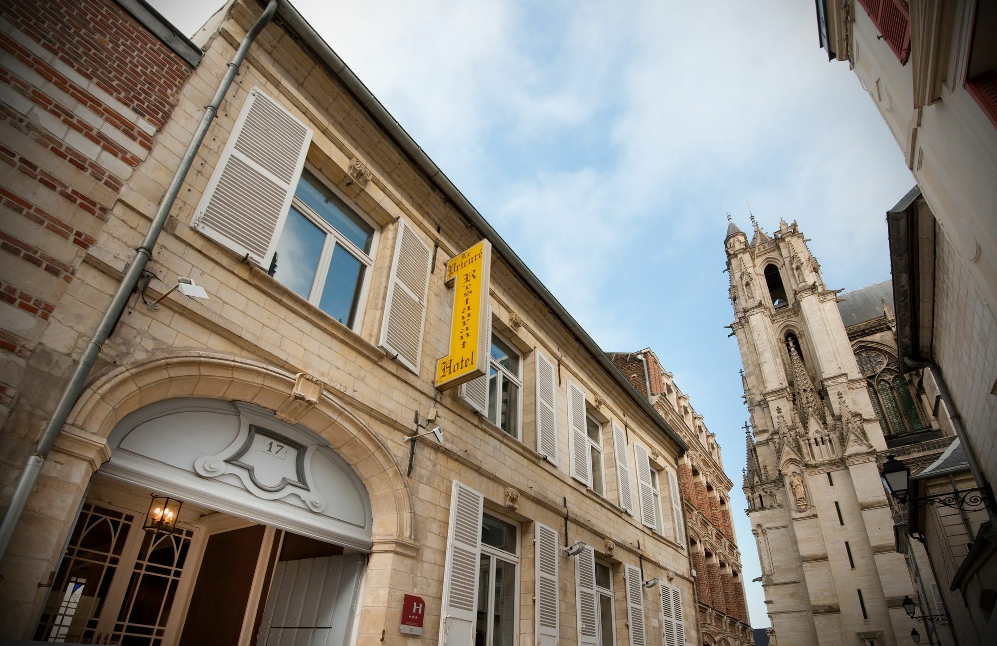 Le Prieuré Et La Résidence Hotel
